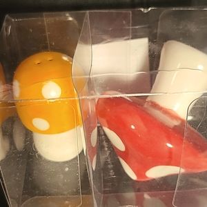 Mushroom Salt&Pepper Shakers 🍄